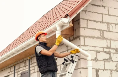 Pose et remplacement de gouttières à Potigny